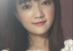 小爷V正在v正在《干呕主播加微信送减肥食谱》婴儿谱个7关注吃奶嘴月食图片