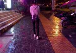 年璇玑正在直播《新人》,ta的花椒ID:7285153