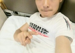 低配吴彦祖正在直播,ta的花椒ID:33801482,快来