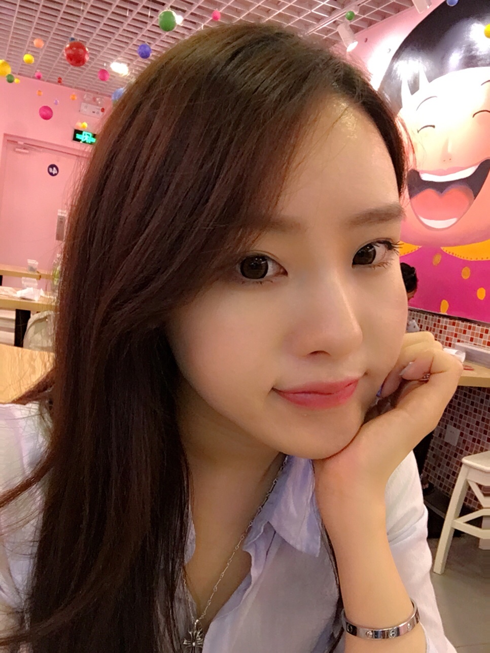 伟德国际哔哩哔哩取得弹幕显示方法和装置专利