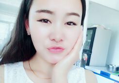 兰桂坊插头正在直播《#你问我答# 一个家族运