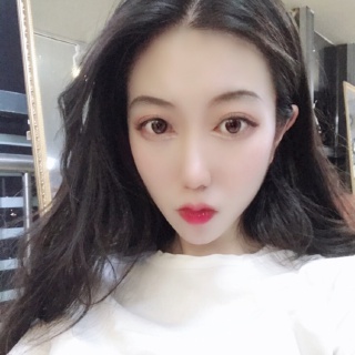 april木木酱正在直播《起风了………💋💓》,ta的花椒id:107853632